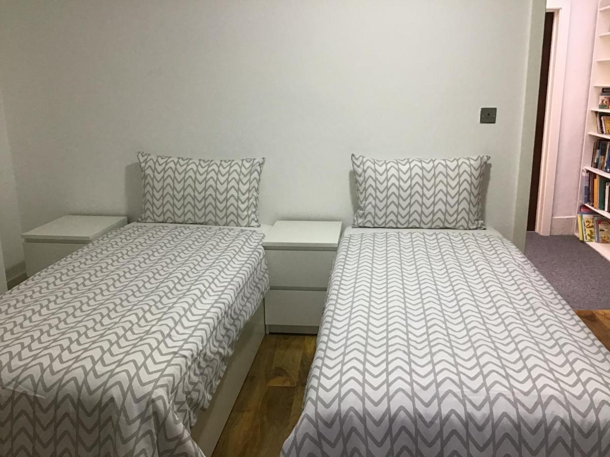 Residential Quarters, General Gordon Square Apartment London Bagian luar foto