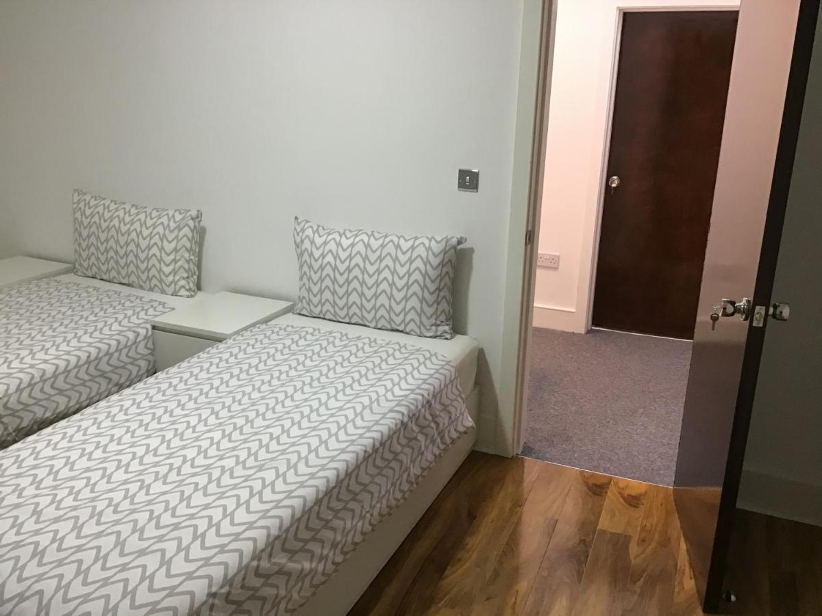 Residential Quarters, General Gordon Square Apartment London Bagian luar foto