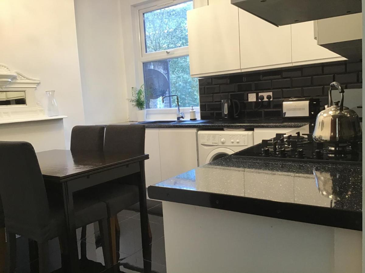 Residential Quarters, General Gordon Square Apartment London Bagian luar foto
